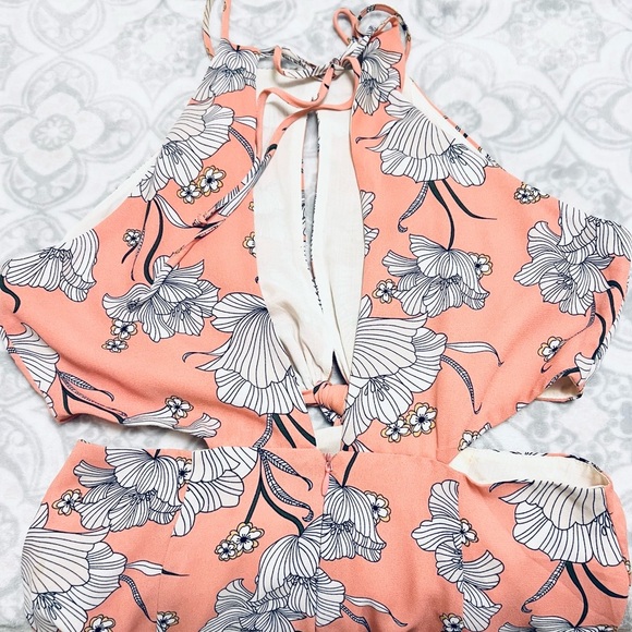 Lush Dress - Picture 8 of 10